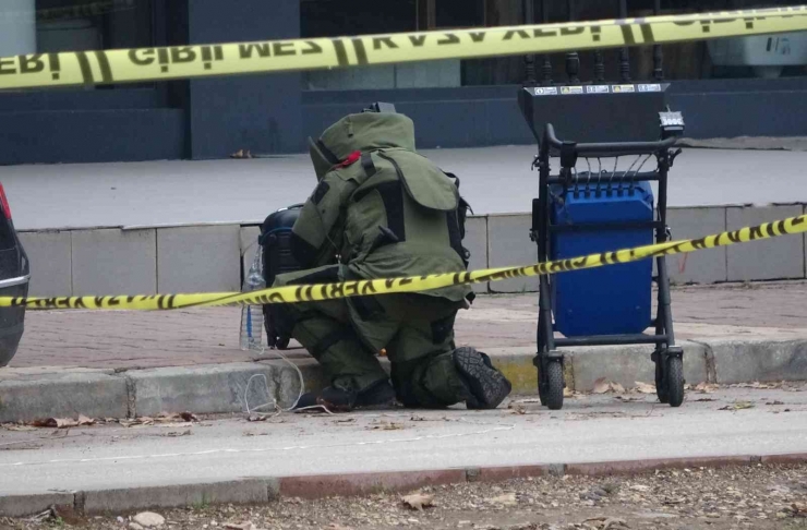 Polis Merkezi Yakınında Şüpheli Valiz Paniği