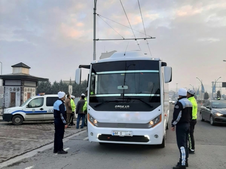 Malatya’da Servis Araçlarında Denetim Artıyor