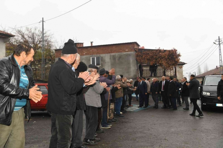 Başkan Gürkan, Elmalı’da Vatandaşlarla Bir Araya Geldi