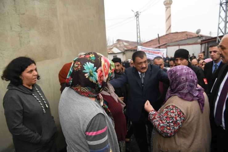 Başkan Gürkan, Elmalı’da Vatandaşlarla Bir Araya Geldi