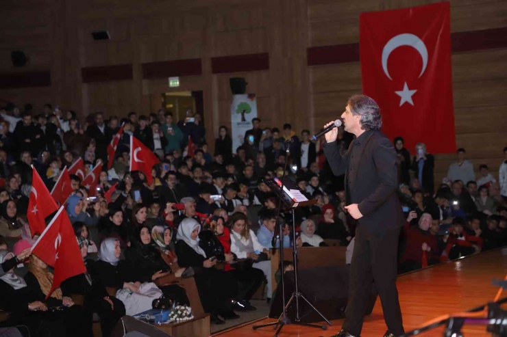 Eşref Ziya Terzi Konseri Yoğun İlgi Gördü