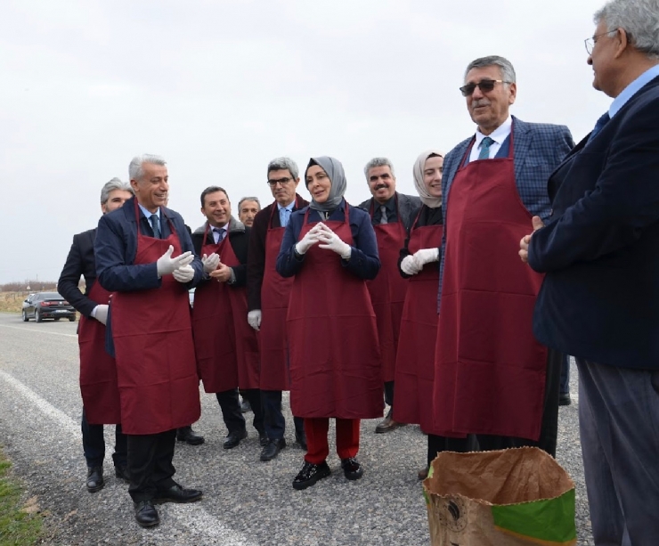 Malatya’da Öğrenciler Buğday Ekimi Yaptı