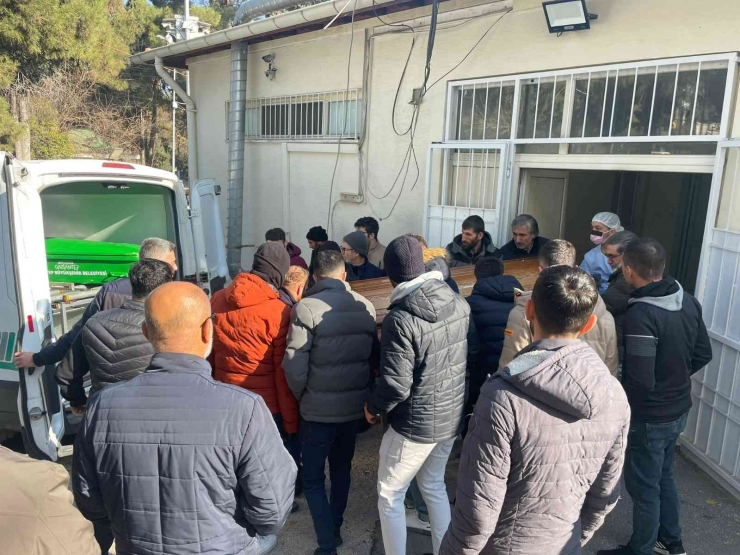 Kaçak Yollarla Almanya’ya Gitmeye Çalıştı Donarak Hayatını Kaybetti