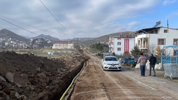 Arapgir’de Doğalgaz Çalışmaları Hız Kesmeden Devam Ediyor