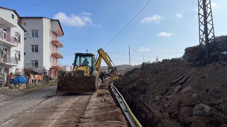 Arapgir’de Doğalgaz Çalışmaları Hız Kesmeden Devam Ediyor