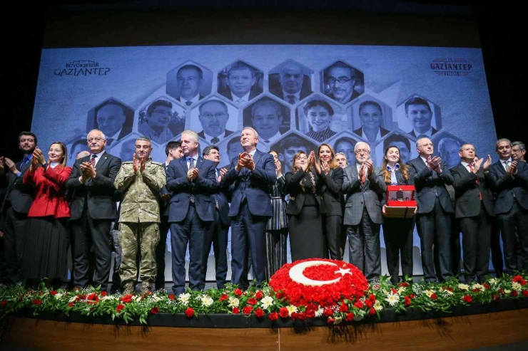 Hulusi Akar: “güvendikleri Dağlara Karlar Yağmadan Tarihten Ders Almalıdırlar”