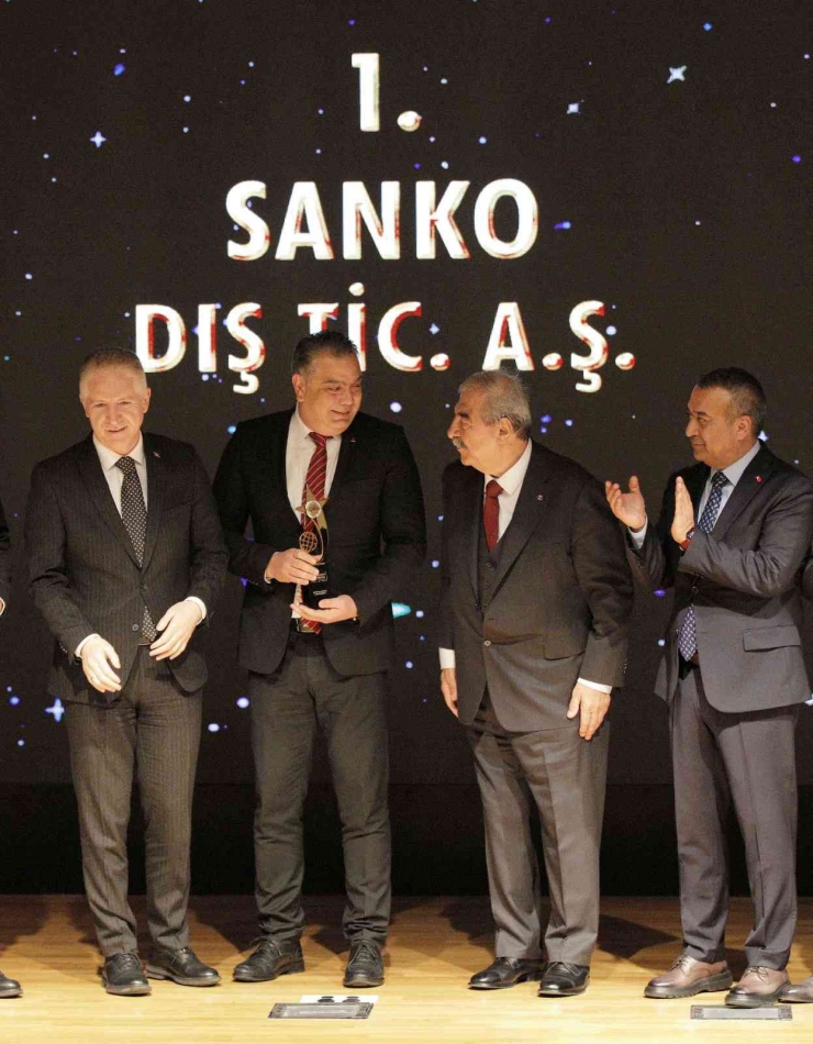 Sanko Dış Ticaret A.ş Ve Sanko Tekstil’e İhracatın Yıldızı Ödülü