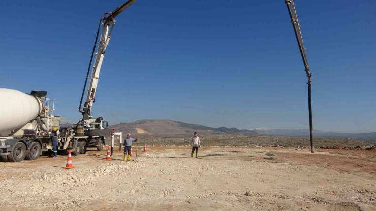 Sokak Hayvanları Tedavi Ve Rehabilitasyon Merkezinin Temeli Atıldı