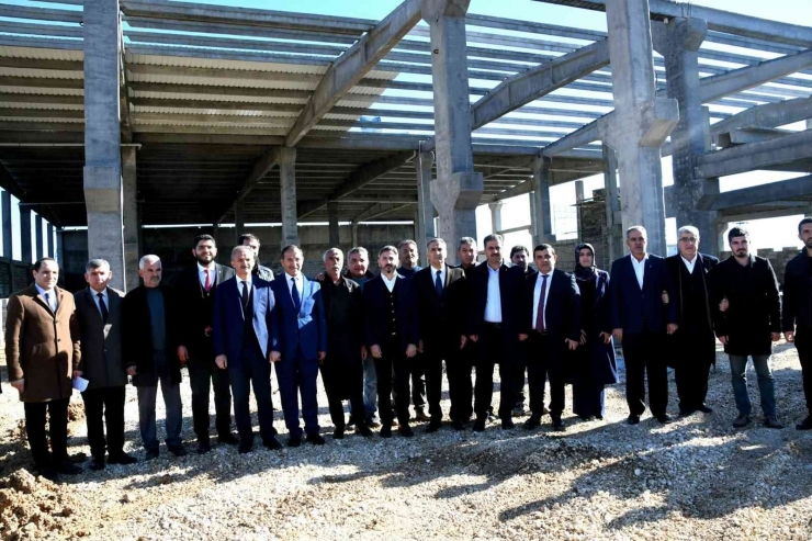 İl Protokolü Tarım Mükemmeliyet Merkezini İnceledi