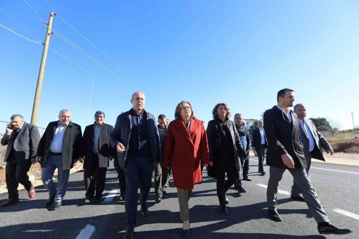 Şahin, Yeni Yılın İlk Gününde Trafiğe Açılan Yeni Yolları İnceledi