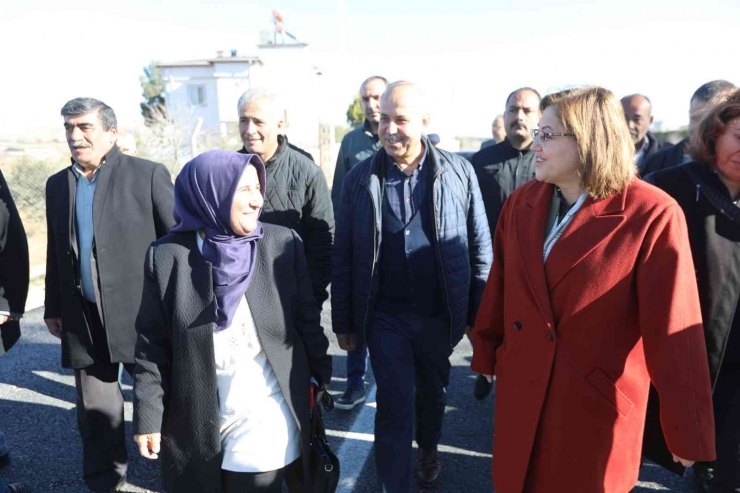 Şahin, Yeni Yılın İlk Gününde Trafiğe Açılan Yeni Yolları İnceledi