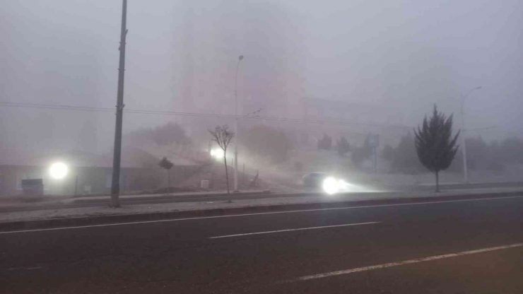 Malatya-elazığ Karayolunda Sis Etkili Oldu