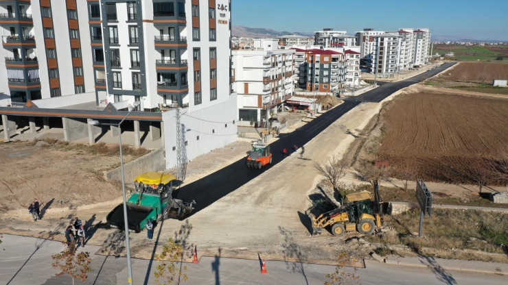 Altınşehir Mahallesi’nde Asfalt Çalışması