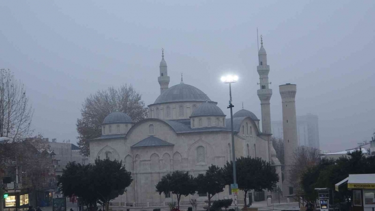 Malatya’da Sis Etkisini Sürdürüyor