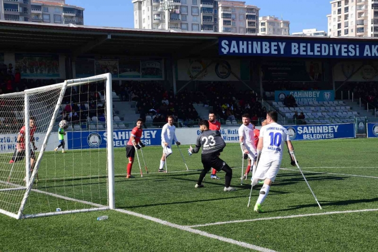 Şahinbey Ampute Kendi Evinde Rakip Tanımıyor