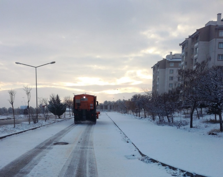 Malatya’da Kar Nedeniyle 14 Mahalle Yolu Ulaşıma Kapandı