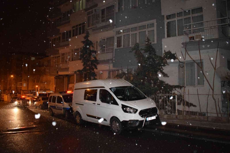 Tüfekle Oynarken Kendini Yaraladı