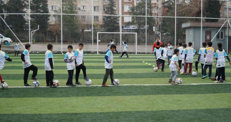 Haliliye’de Geleceğin Yıldızları Yetişiyor