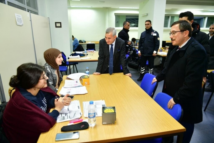 Öğrencilere “büte Kalma İkrama Kal” Etkinliği