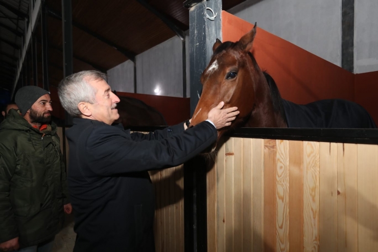 Şahinbey’de Geleneksel Spor Tesisi Çalışmaları Sürüyor