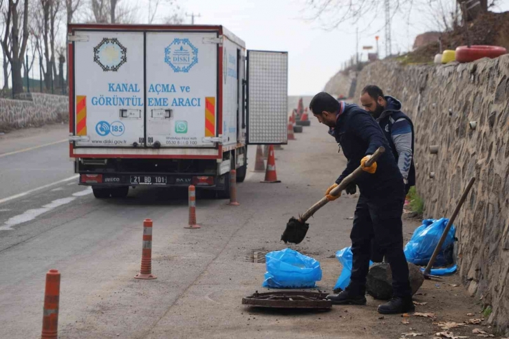 Diski, İlçelerde Kanalizasyon Temizleme Çalışmalarına Devam Ediyor