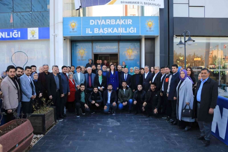 Çiğdem Karaaslan’dan Diyarbakır’a Çıkarma