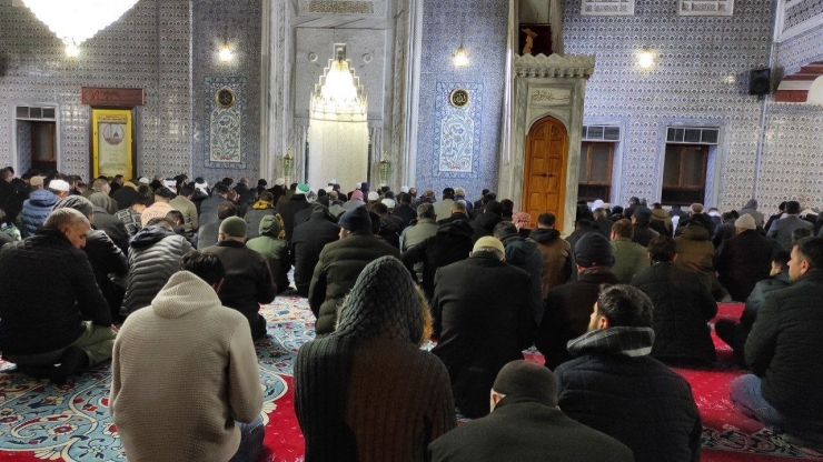 Kur’an-ı Kerim Yakılmasına Şanlıurfa’dan Sert Tepki