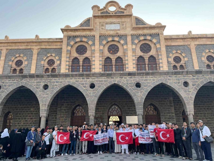 Sınavı Geçen 151 Öğrenci Kutsal Topraklara Uğurlandı