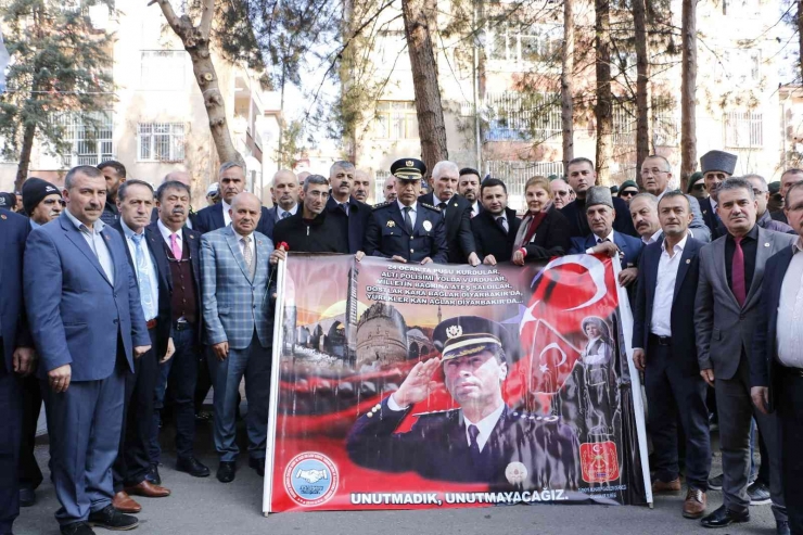 Uğradığı Silahlı Saldırı Sonucu 22 Yıl Önce Şehit Edilen Ali Gaffar Okkan Diyarbakır’da Anıldı