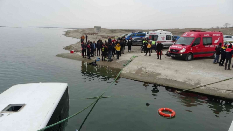 Göle Uçan Yolcu Otobüsünde Can Pazarı