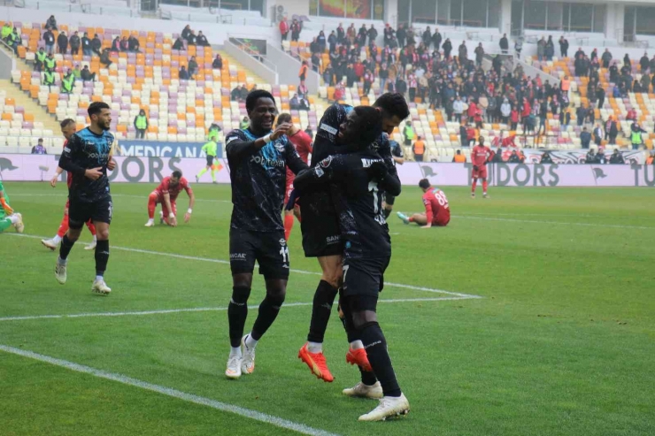 Spor Toto Süper Lig: Dg Sivasspor: 0 - Adana Demirspor: 1 (ilk Yarı)