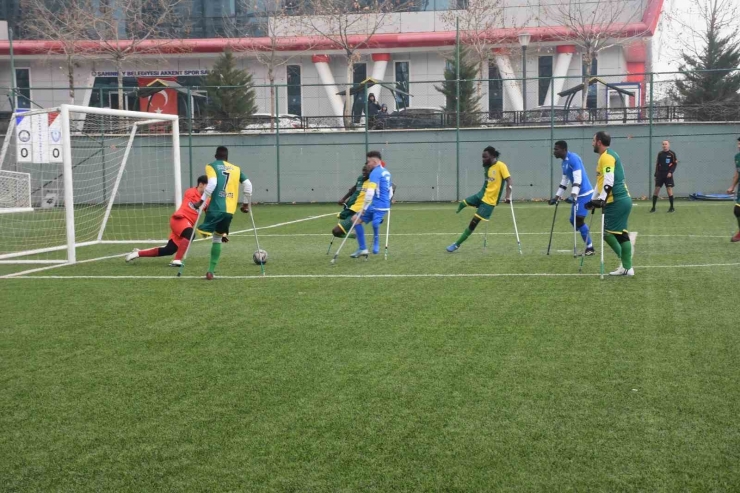 Şahinbey Ampute’den Yürekleri Isıtan Skor