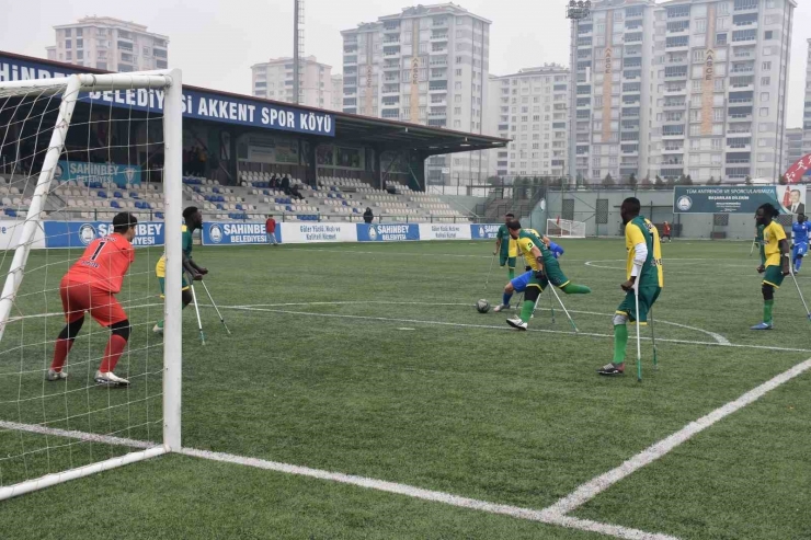 Şahinbey Ampute’den Yürekleri Isıtan Skor