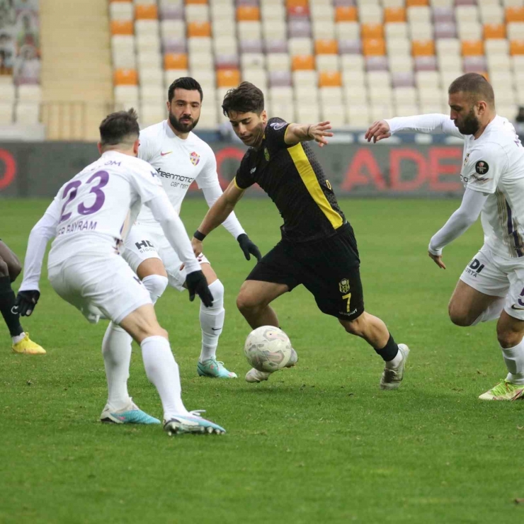 Yeni Malatyaspor, Galibiyet Hasretine Lider Karşısında Son Verdi