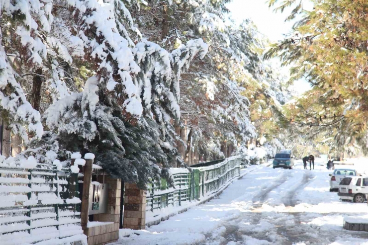 Gaziantep’in Beyaz Örtüsü Havadan Görüntülendi