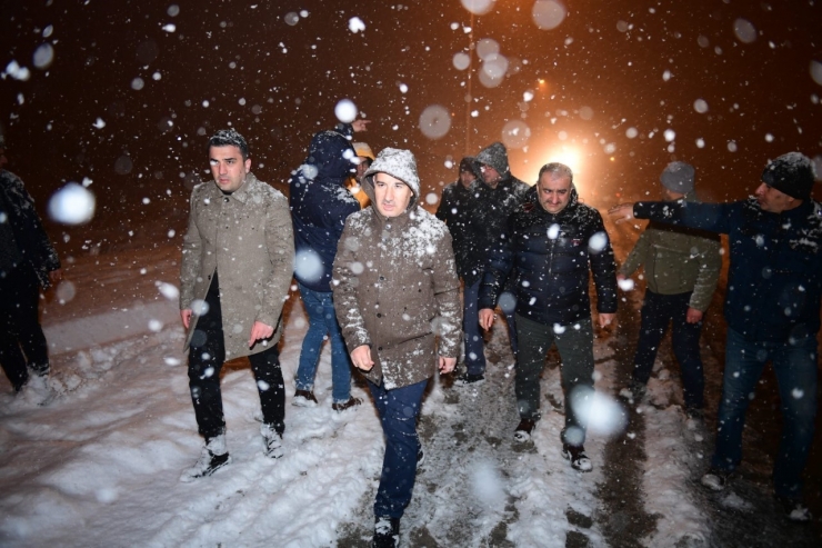 Başkan Çınar, Karla Mücadeleyi Yakından Takip Etti