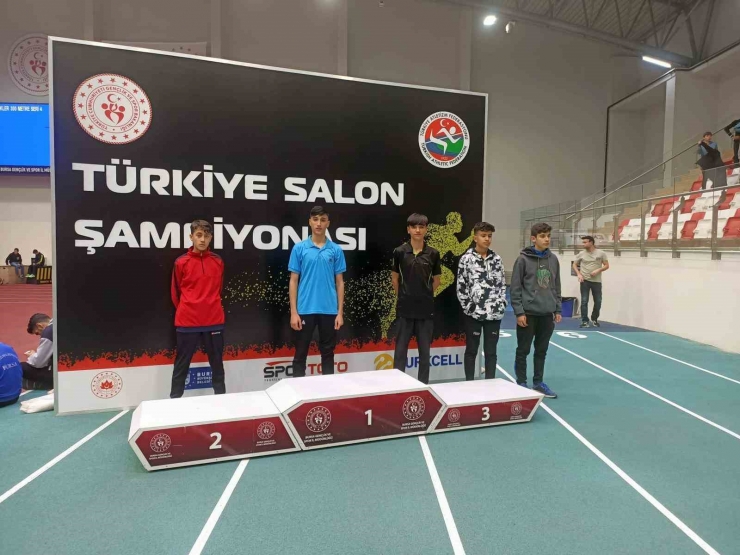 Diyarbakırlı Sporcuları Atletizmde Türkiye Dereceleri Elde Etti