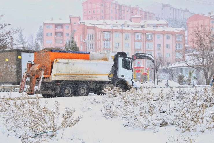 Adıyaman Belediyesi 160 Personel İle Sahada