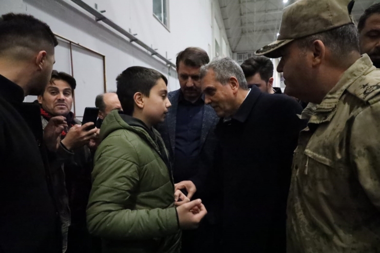 Beyazgül İle Vali Ayhan’dan Depremzedelere Ziyaret