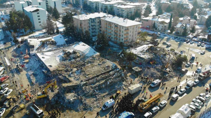 Malatya’da Depremin Altıncı Gününde Arama Kurtarma Çalışmaları Havadan Görüntülendi