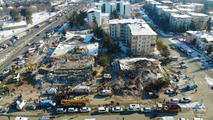 Malatya’da Depremin Altıncı Gününde Arama Kurtarma Çalışmaları Havadan Görüntülendi