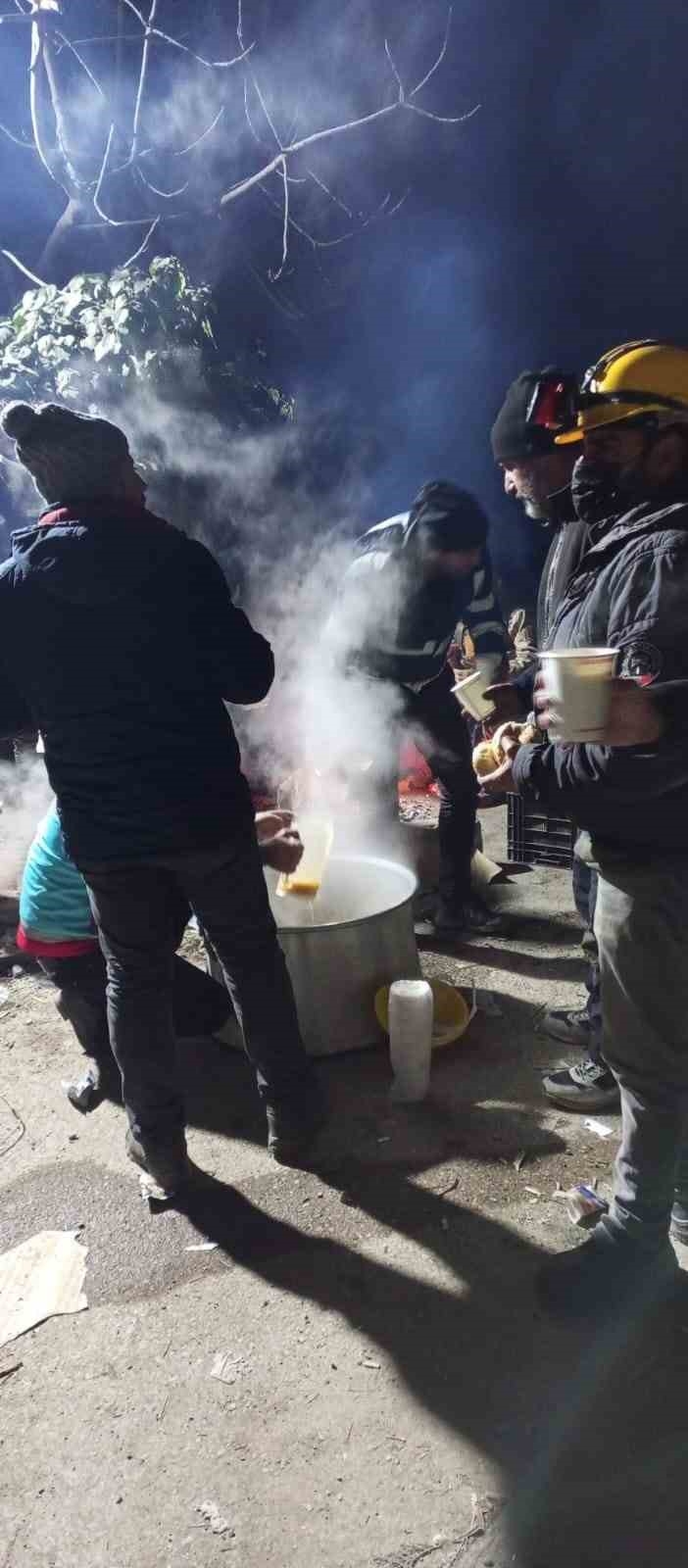 Dicle’den Adıyaman’a Sıcak Yemek Servisi