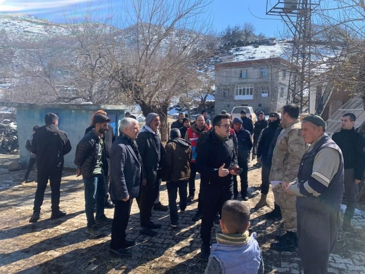 Kaymakam Yılmaz, Depremde Hasar Gören Evleri İnceledi