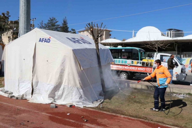 Deprem Bölgesinde Salgın Hastalıklara Karşı Dezenfekte Çalışmaları Sürüyor