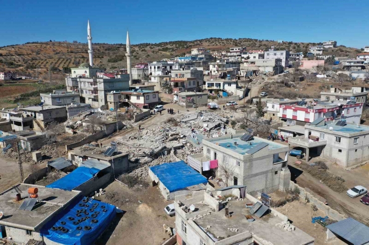 Şehitkamil’deki Ağır Hasarlı Yapıların Yıkımına Başlandı