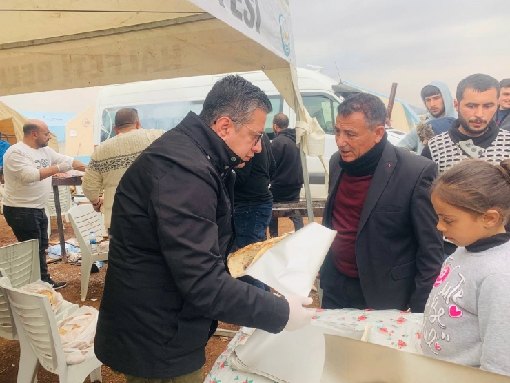 Halfeti Belediyesinden Binlerce Depremzedeye Sıcak Yemek