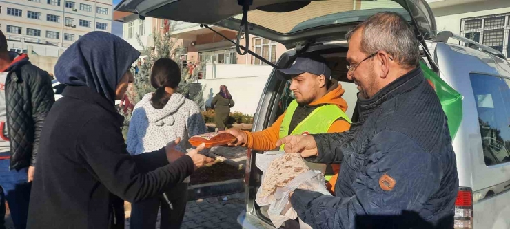 İmkander, Depremzedeleri Yalnız Bırakmadı