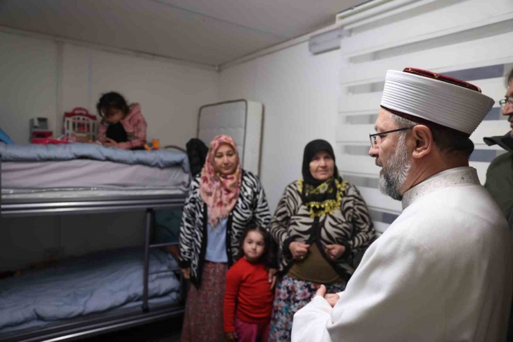 Diyanet İşleri Başkanı Erbaş, Islahiye’de Konteyner Kent Ve Koordinasyon Merkezini Ziyaret Etti