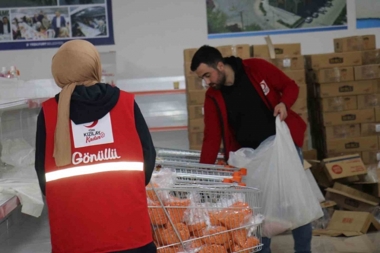 Kızılay, Malatya’da Depremzedeler İçin Sosyal Market Açtı