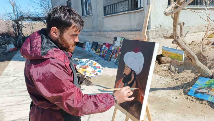 Depremde Zarar Gören Evleri İçin Yaptığı Tuvalleri Satışa Çıkardı